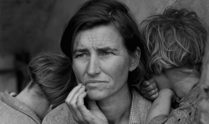 Famous black and white depression-era photo showing destitute mother with children