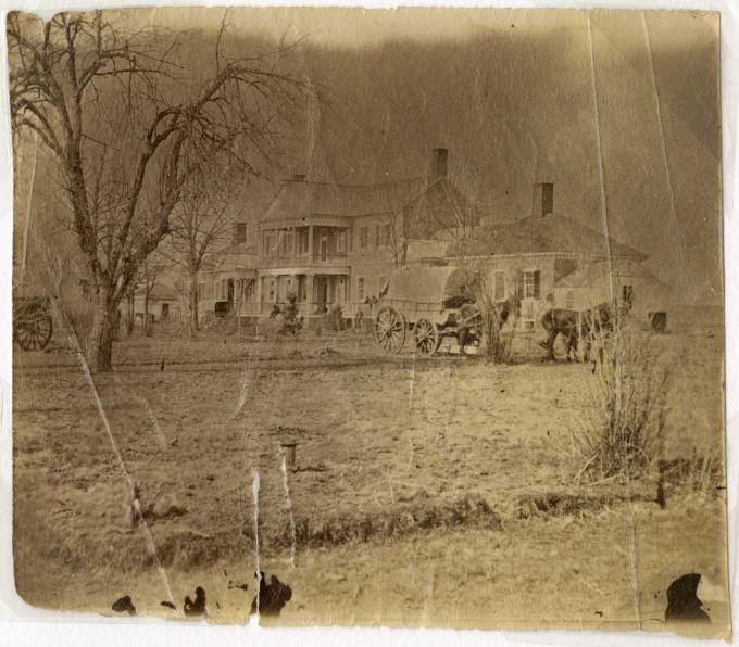 The Lacy House, Fredericksburg, circa 1862-1865. (Gilder Lehrman Collection)