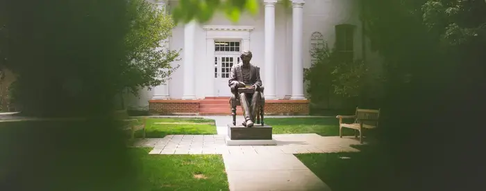 Photograph of Lincoln Statue on Gettysburg Campus