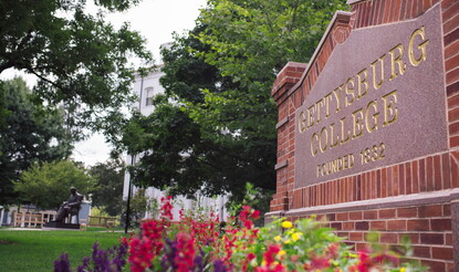 Sign with Gettysburg College taken on campus